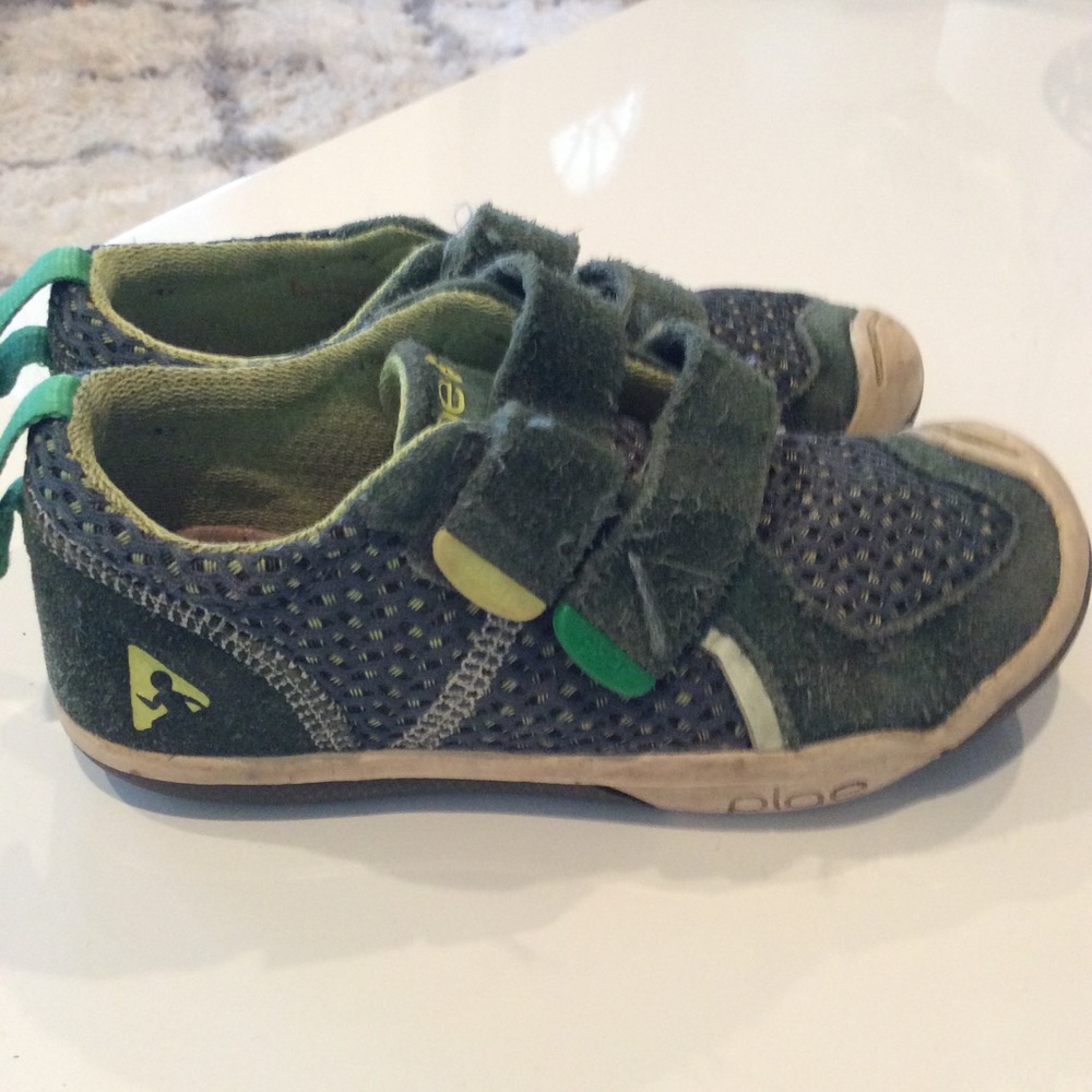 Plae boys shoes